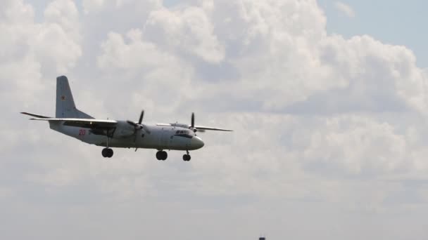 Novosibirsk Russian Federation July 2022 Side View Cargo Transport Aircraft — Stockvideo