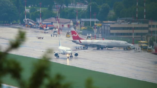 Sochi Russia July 2022 Boeing 737 Nordwind Arrived Sochi Airport — Stock Video