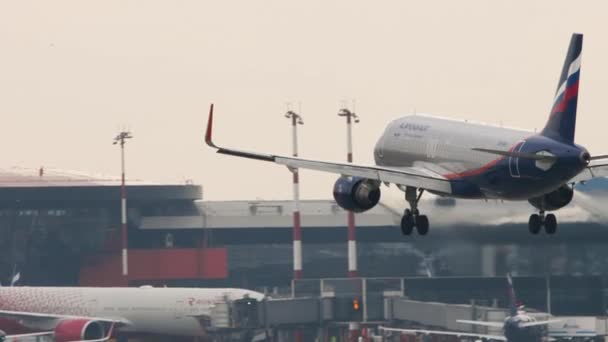 Moscow Russian Federation July 2021 Airbus 320 Aeroflot Landing Sheremetyevo — 비디오