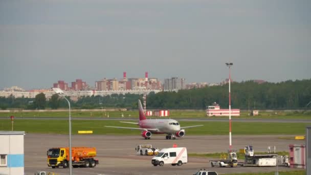 Saint Petersburg Russia July 2022 Passenger Airplane Rossiya Taxiing Airfield — Video