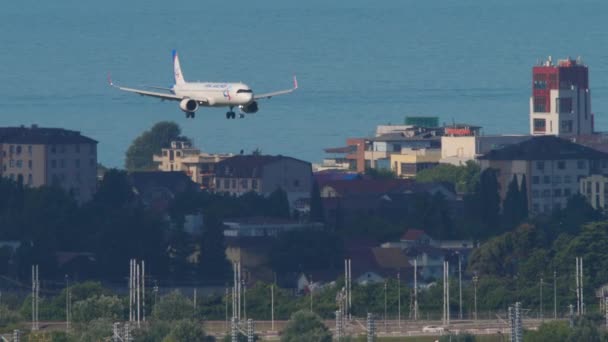 Sochi Russia July 2022 Airplane Ural Airlines Approaching Landing Sochi — Video