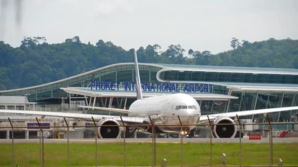 Phuket Thailand November 2017 Boeing 777 Aeroflot Front Phuket Airport — Vídeo de Stock