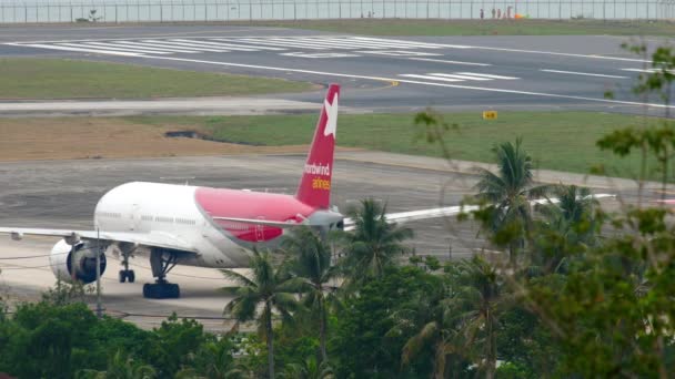 Phuket Thailand November 2017 Boeing 777 Nordwind Taxiing Terminal Landing — Stock Video