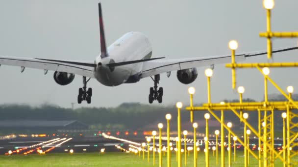 Amsterdam Netherlands Липня 2017 Оглядовий Майданчик Пасажирський Airbus A330 Посадки — стокове відео