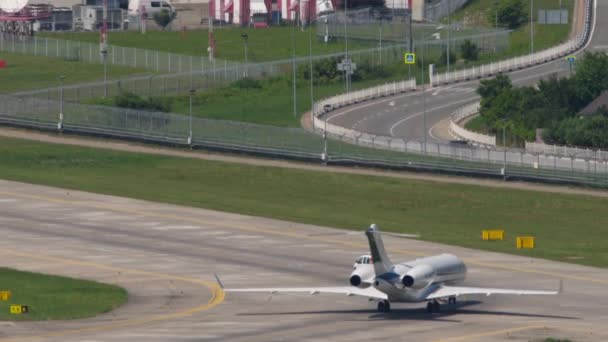 Sochi Russia July 2022 Privat Jet Passenger Plane Taxiing Runway — Stockvideo