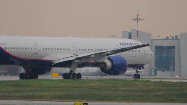 Moscow Russian Federation July 2021 Commercial Plane Boeing 777 Aeroflot — Stockvideo