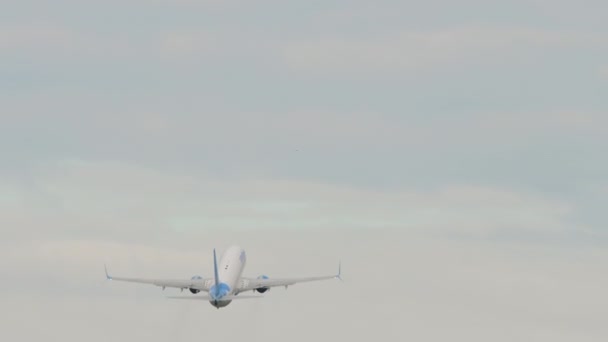 Novosibirsk Russian Federation July 2022 Boeing 737 Pobeda Air Takeoff — Stock videók
