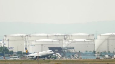 FRANKFURT AM MAIN, GERMANY - JULY 17, 2017: Lufthansa Airbus A321 D-AIDG take-off at runway 07C. Fraport, Frankfurt, Germany
