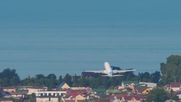 Sochi Russia July 2022 Boeing 737 Pobeda Airlines Taking Sochi — Vídeos de Stock