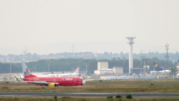 Frankfurt Main Germany July 2017 Boeing 737 Tuifly Cewe Fotobuch — Stockvideo