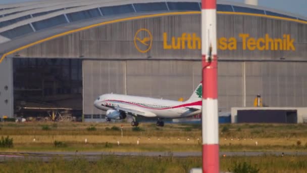 Frankfurt Main Germany July 2017 Airbus A320 Mrr Mea Landing — Stockvideo
