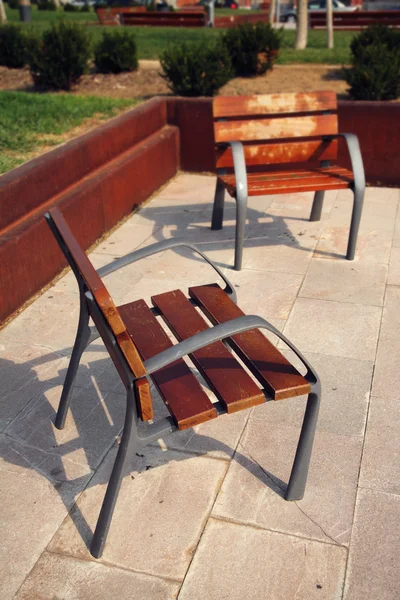 Binnenplaats met stoelen — Stockfoto