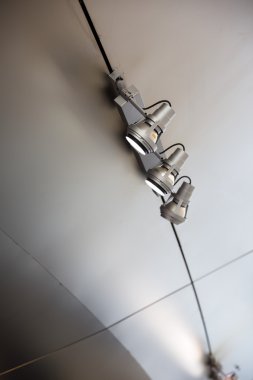 İç modern ışıklar kümesi