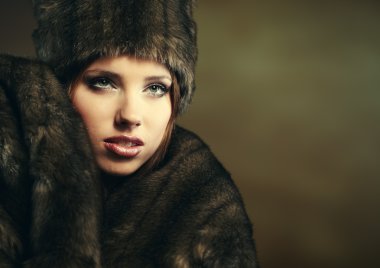 güzel Bayan kürk moda portre