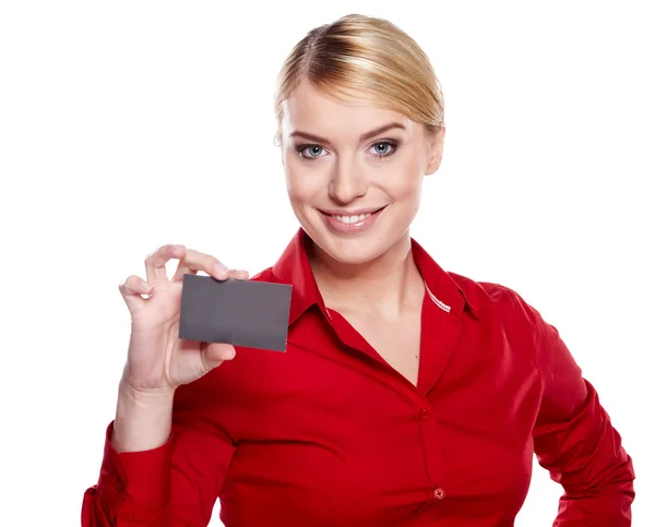 Donna d'affari in possesso di carta di credito. Isolato su bianco — Foto Stock
