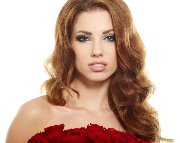Schöne Frau mit roten Rosen Strauß, Valentinstag. — Stockfoto