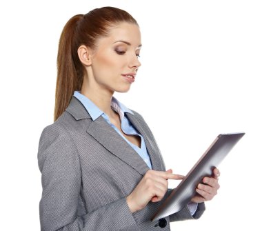 çekici genç iş kadını kullanan mobil tablet bilgisayar kablosuz