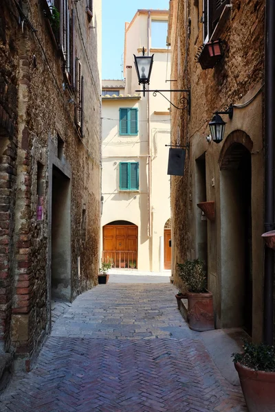 Italiaanse oude straat. Toscane — Stockfoto