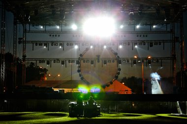 rock konseri ana sahnede hazırlanıyor