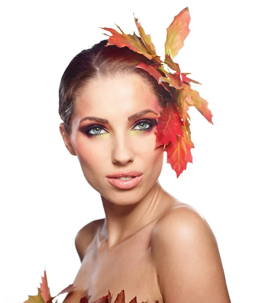 Осенняя женщина. Красивый макияж — стоковое фото