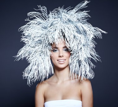 Gümüş sanatsal Makyajlı kadın.