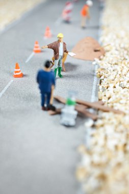 yol yenileme devam ediyor