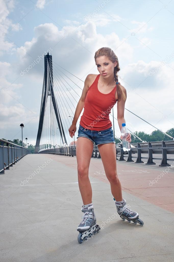 Active young people girl rollerblading — Stock Photo © zoomteam 39673755