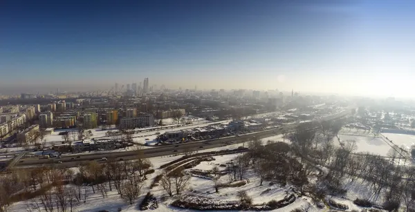 空から冬の都市です。トップ ビュー — ストック写真
