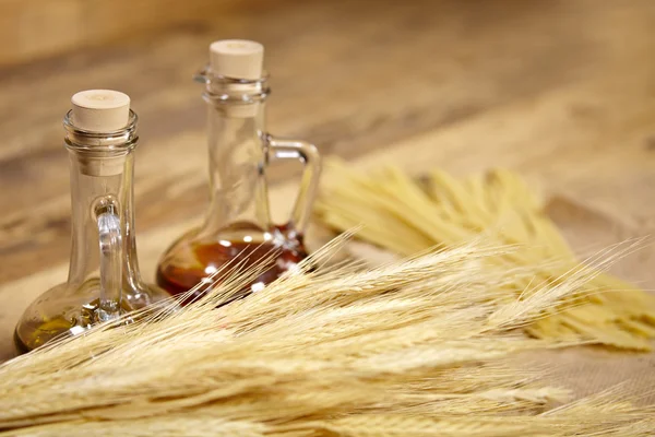 Неприготовленные сушеные итальянские спагетти — стоковое фото