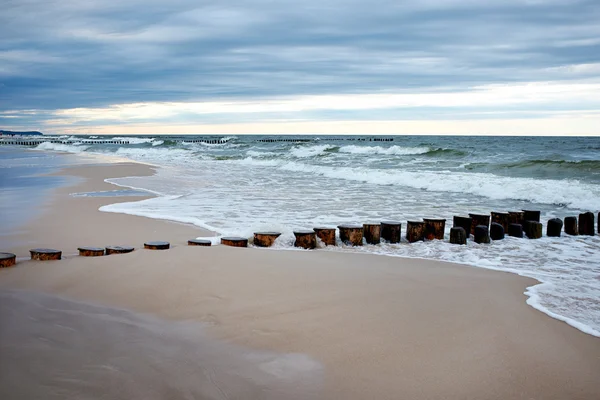 Kusten av Östersjön i våren — Stockfoto