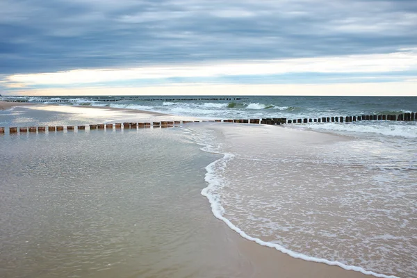 Побережье Балтийского моря весной — стоковое фото