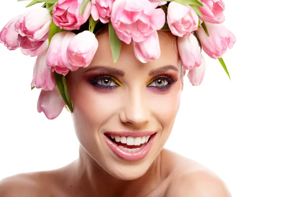 Spring girl wearing flowers hat — Stock Photo, Image