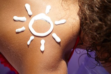 suncream ile yapılmış bir güneş 