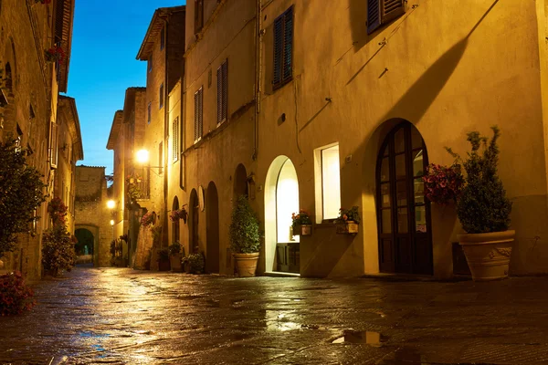 Illuminated Street of Pienza — Stock Photo, Image