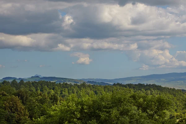 Våren Toscana hills — Stockfoto