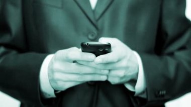 işadamı metin iletileri için cep telefonunuzun