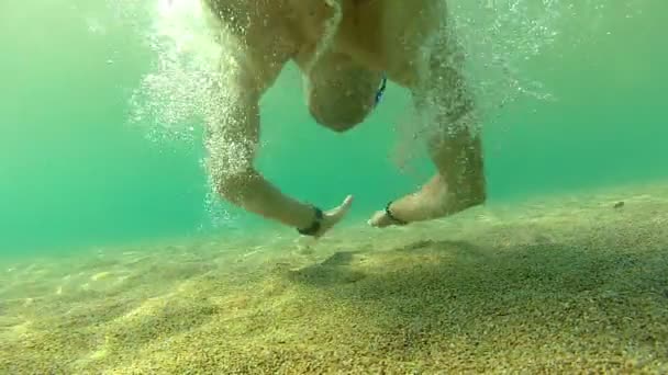 Uimari. — kuvapankkivideo