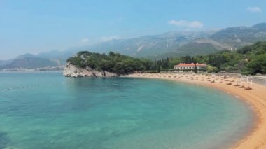 pembe kumlu milocher 6 kilometre güneydoğusunda budva, Karadağ, plaj