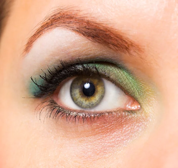 Ojo verde de mujer — Foto de Stock