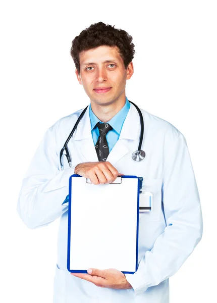 Médico varón mostrando portapapeles con espacio de copia para texto — Foto de Stock