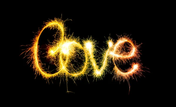Dia dos Namorados - O amor fez um sparkler no preto — Fotografia de Stock