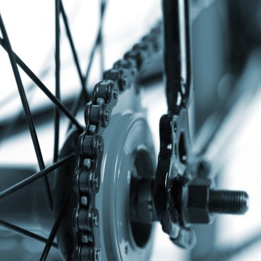 şık bisiklet üzerinde beyaz izole