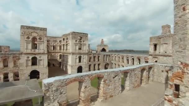 Voo Entre Belas Ruínas Históricas Castelo Krzyztopor Ujazd Polônia Filmado — Vídeo de Stock
