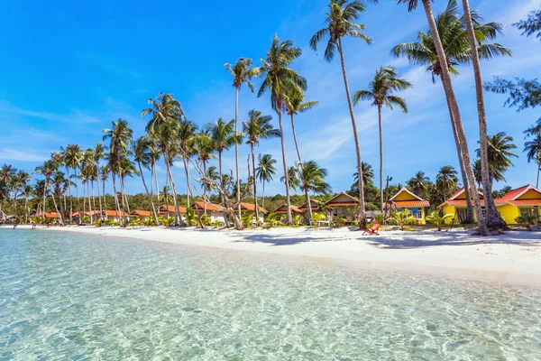 Spiaggia tropicale esotica. — Foto Stock