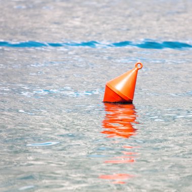 Deniz kırmızı şamandıra