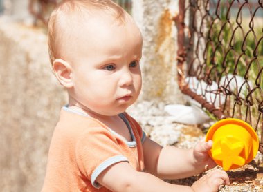 mutlu bir çocuk portresi