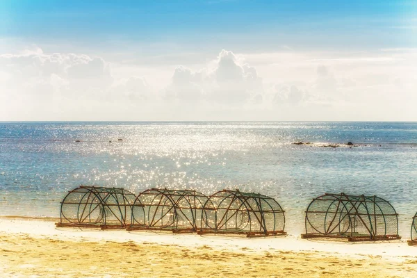 Grande attrezzatura da pesca in spiaggia — Foto Stock