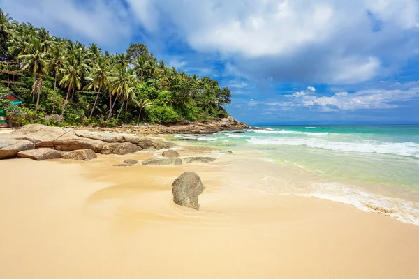 Exotisk tropisk strand. — Stockfoto