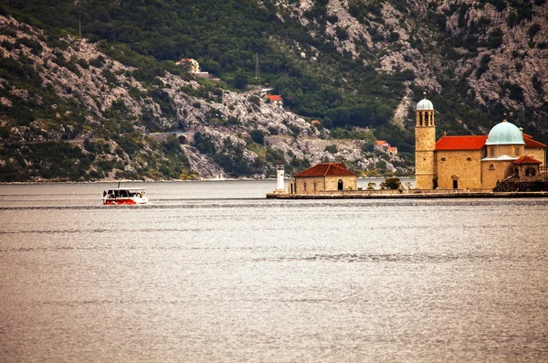 The old church in the sea in bad weather — Stock Photo, Image