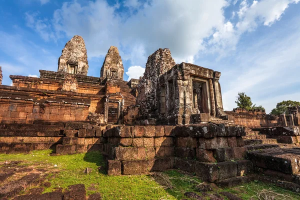 Antico tempio buddista khmer nel complesso di Angkor Wat — Foto Stock